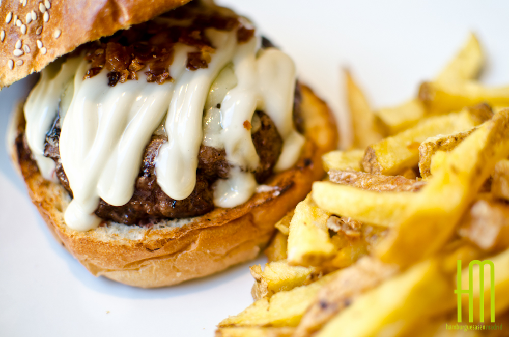 Smokey Burger Mad Café