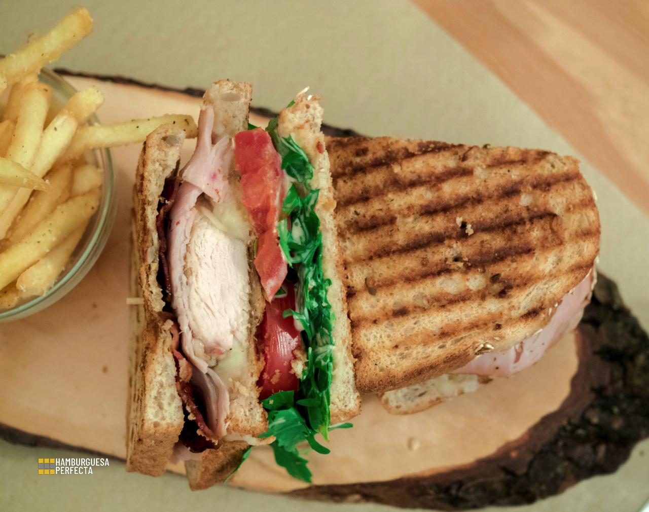 Sandwich Club Pic And Nic