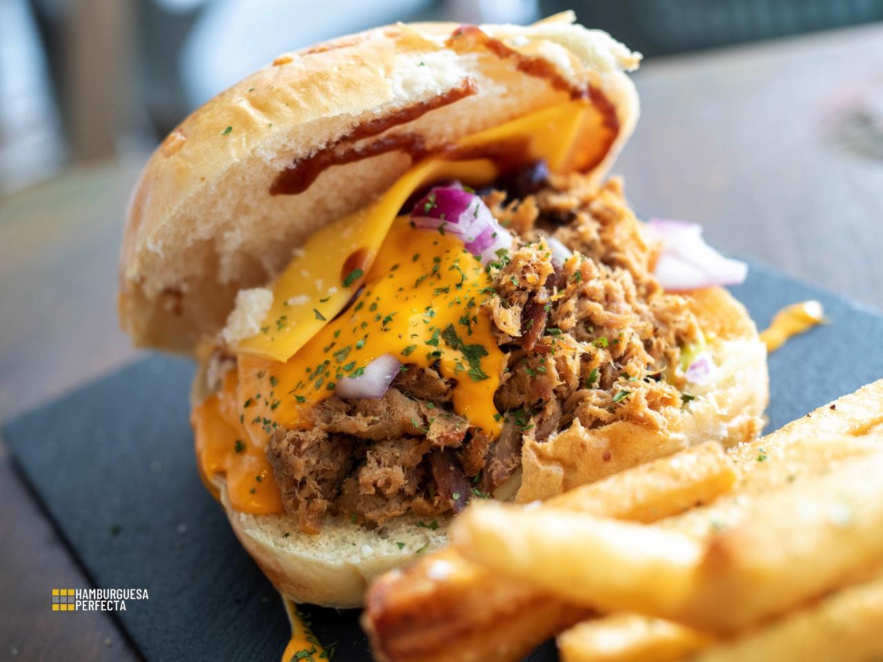 Hamburguesa Cochinita Urban