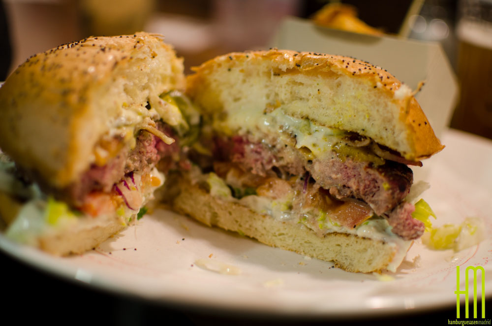 Detalle Corte Hamburguesa Bacoa 2