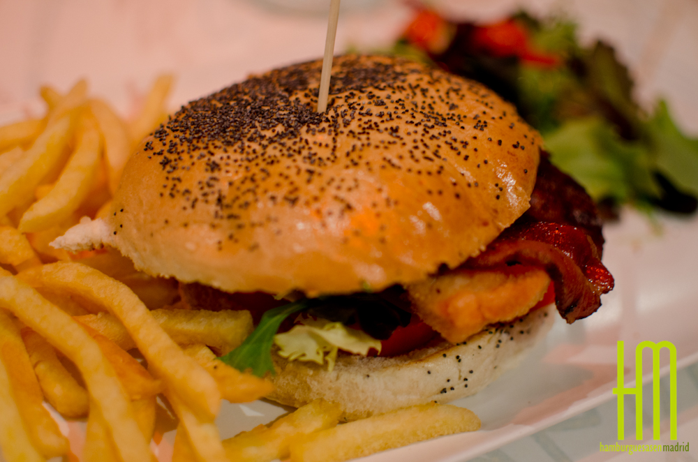 Tara Santa Burger Lunch Box