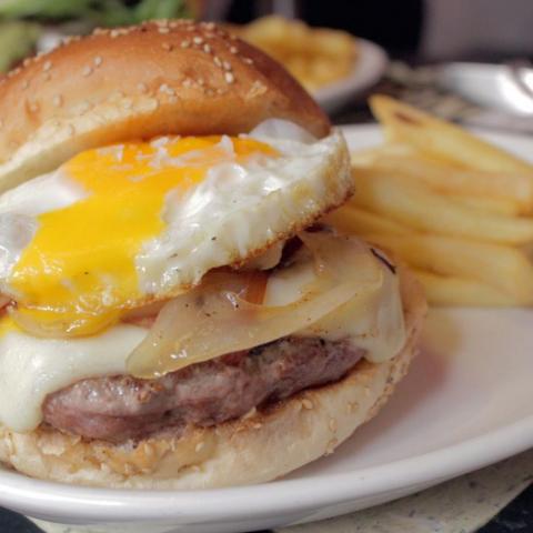 Hamburguesa A Lo Pobre San Wich