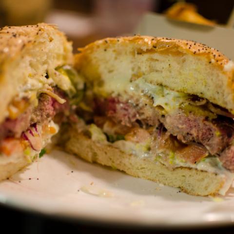 Detalle Corte Hamburguesa Bacoa 2