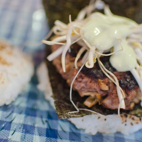 Montando Sushi Burger