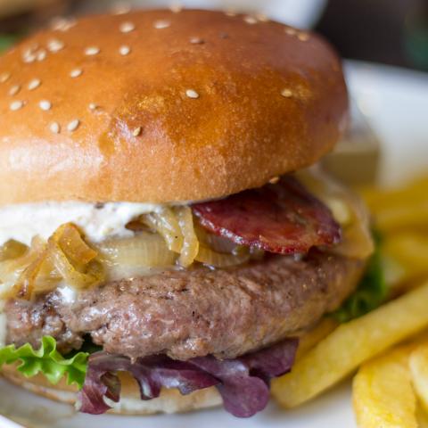 Burger Mayes Monte