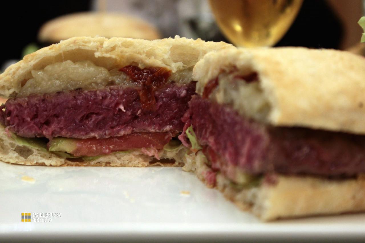 Detalle Corte Hamburguesa Moncholi