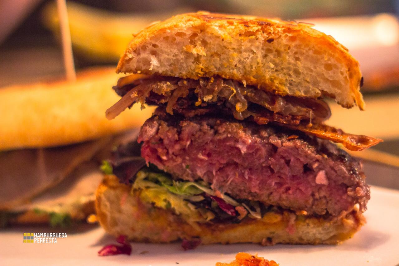 Detalle Corte Burger Bestia