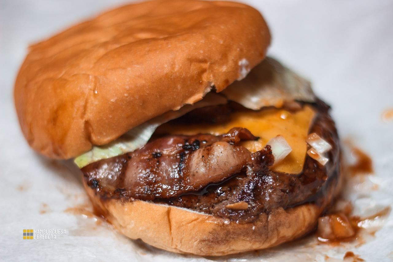 BBQ Burger Hamborgara Bullan
