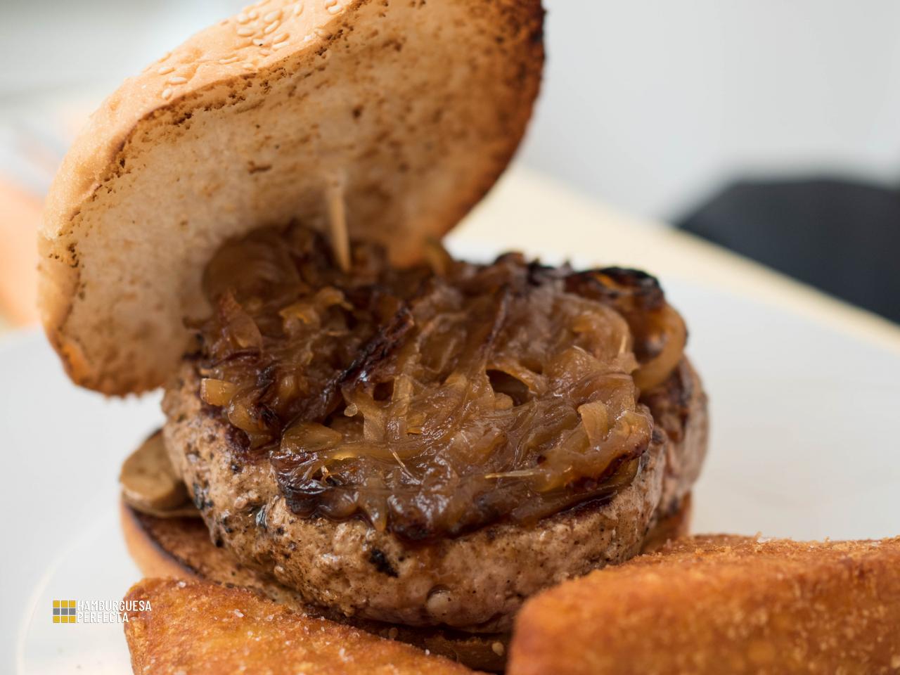 Foothill's Burger Carmencita