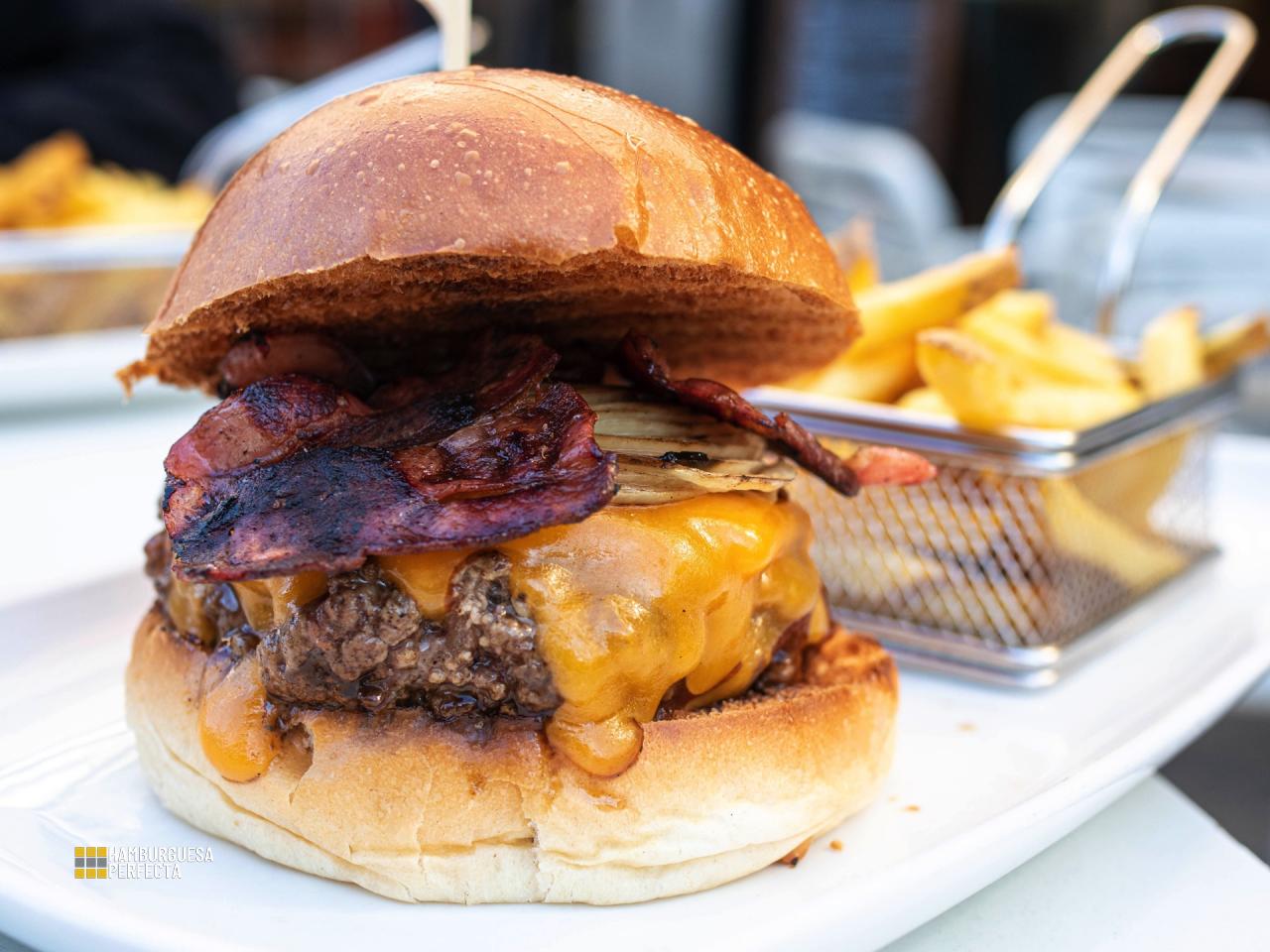 Hamburguesa Hickory Home Burger Santa Engracia 