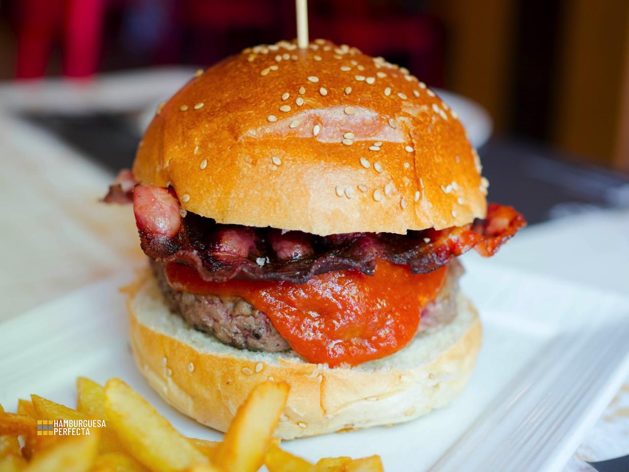 Burger Tomate y Bacon Menu Gobu