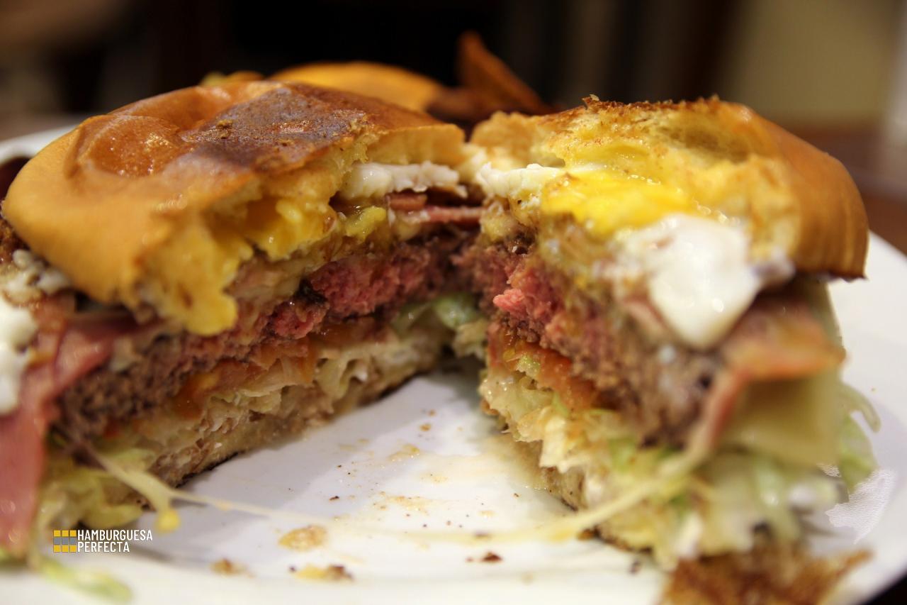 Corte de la hamburguesa Viena Capellanes