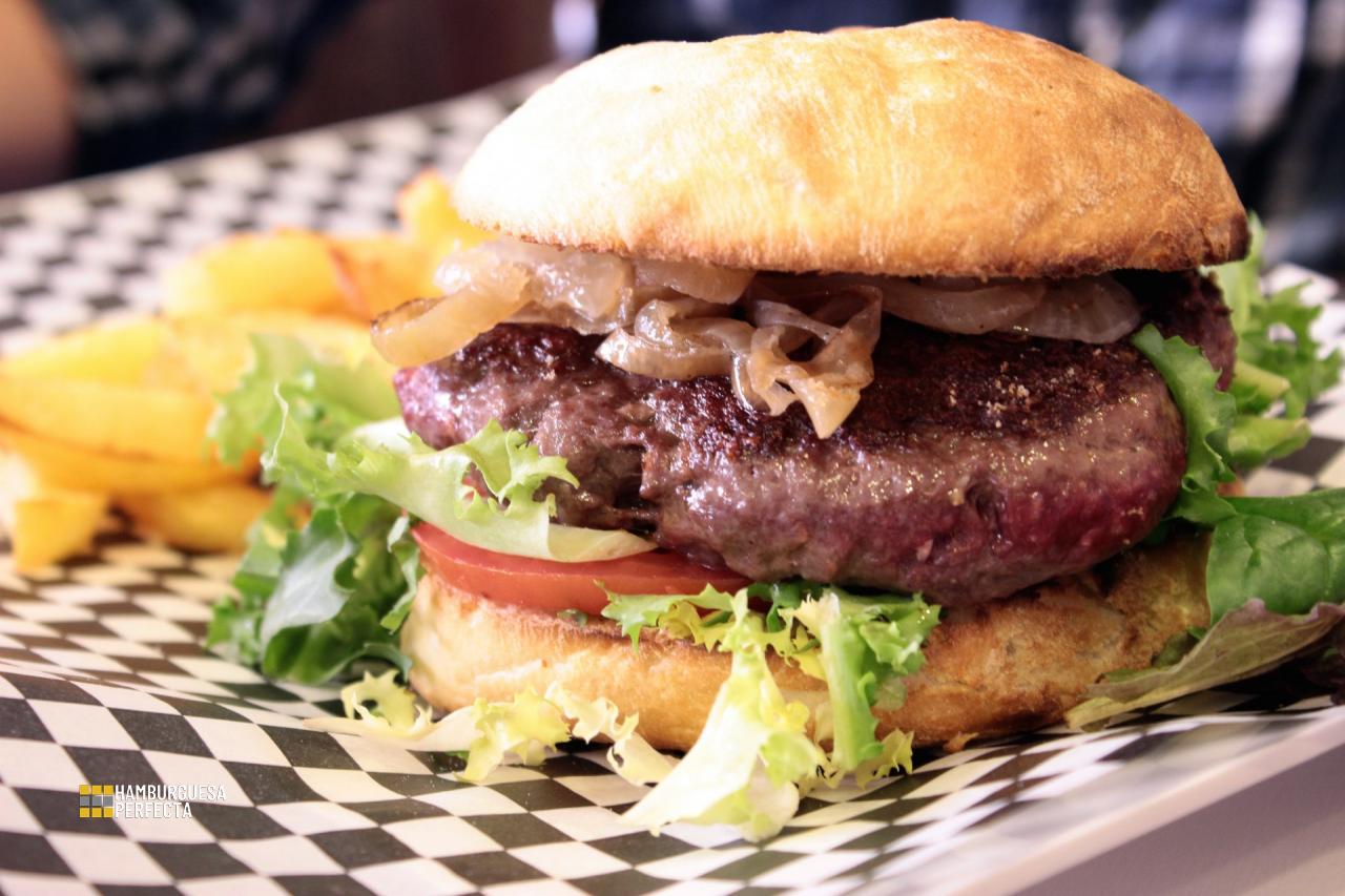 Hamburguesa de Buey Luas Irish Tavern