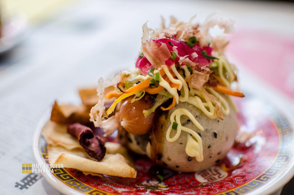 Hot Dog Bao Peko Peko