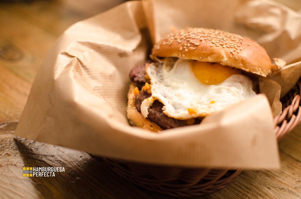 Kimchi Burger Roll