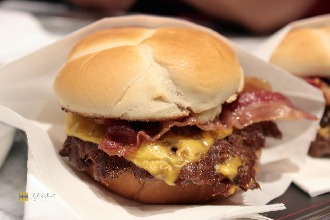Bacon Burger Steak 'n' Shake